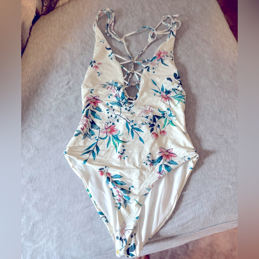 Beautiful one piece super soft bathing suit